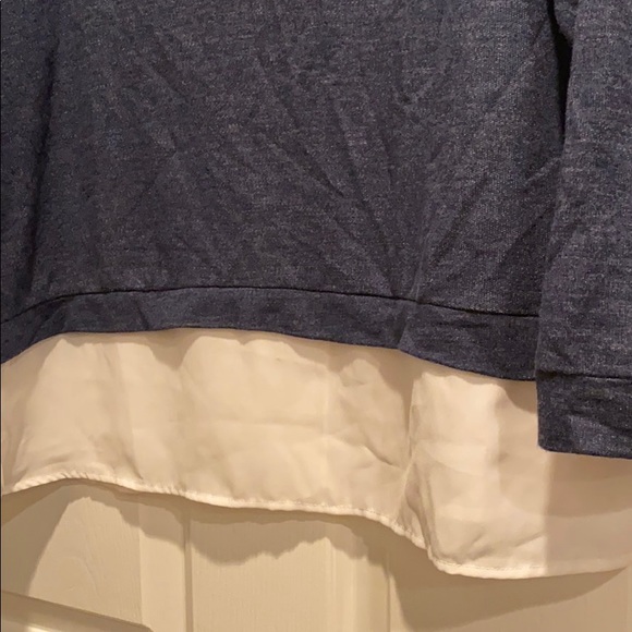 Sweater - Picture 4 of 4